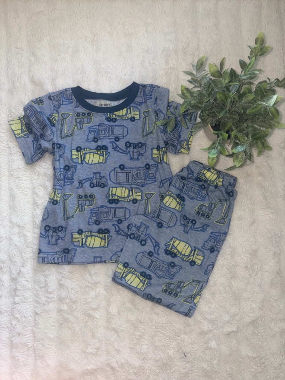 Carter’s Toddler Boys 2 Piece Pajama Set Size 5T Construction Trucks Blue